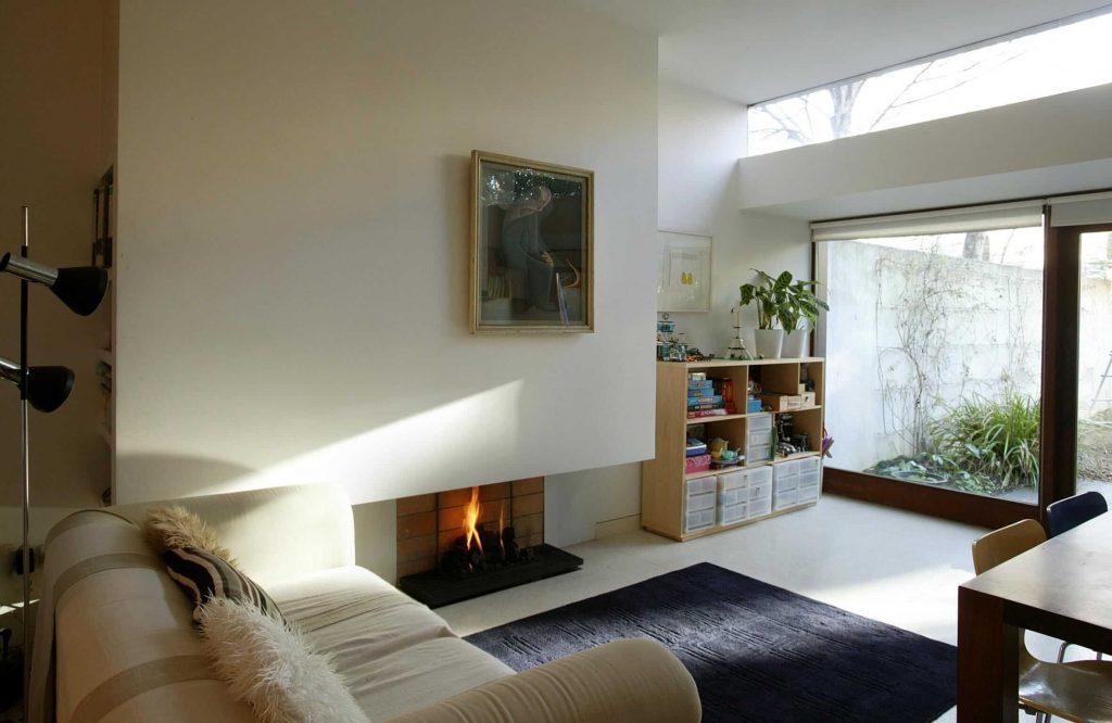 Maximise and Enhance Light in Large Spaces Maximise and Enhance Light